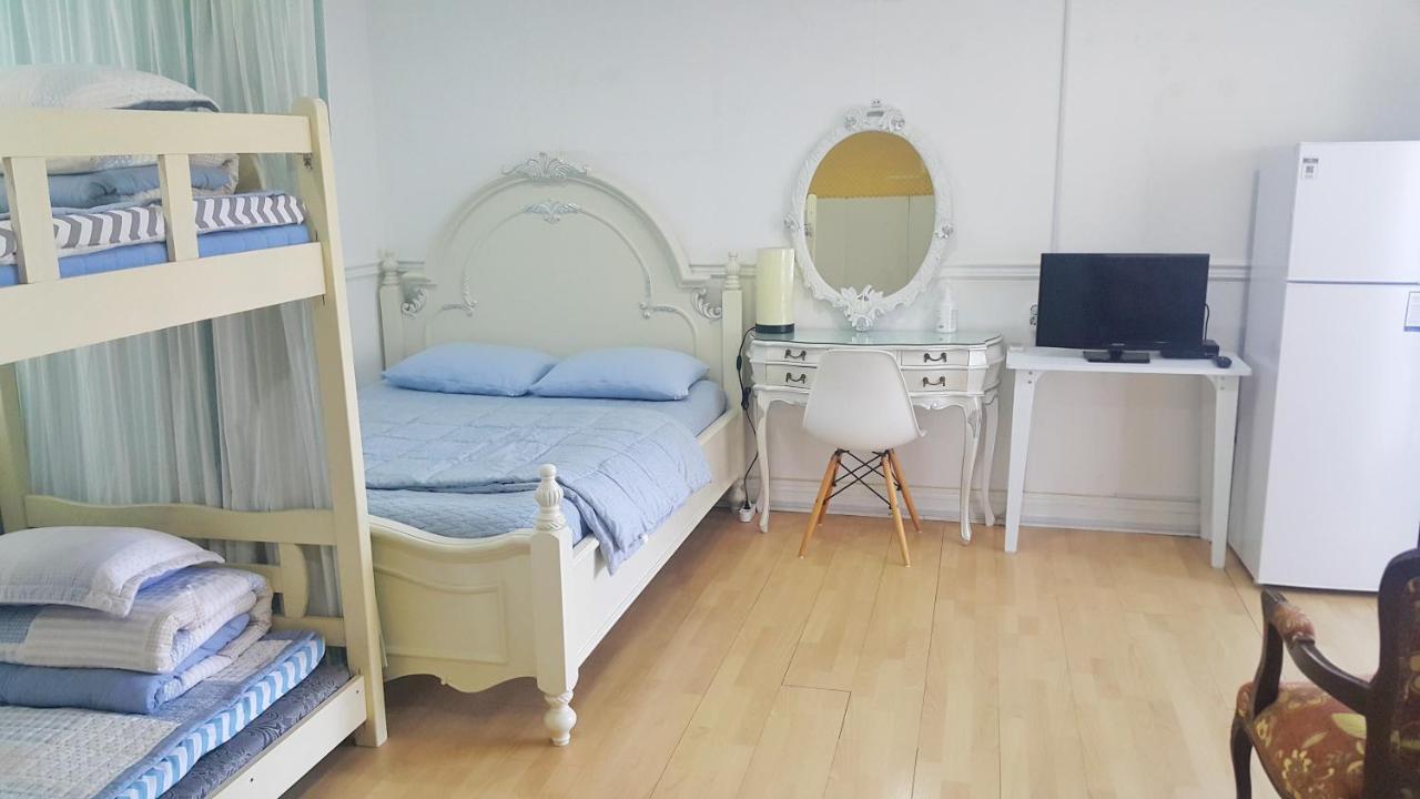 Bella Guesthouse Тхоньен Екстериор снимка